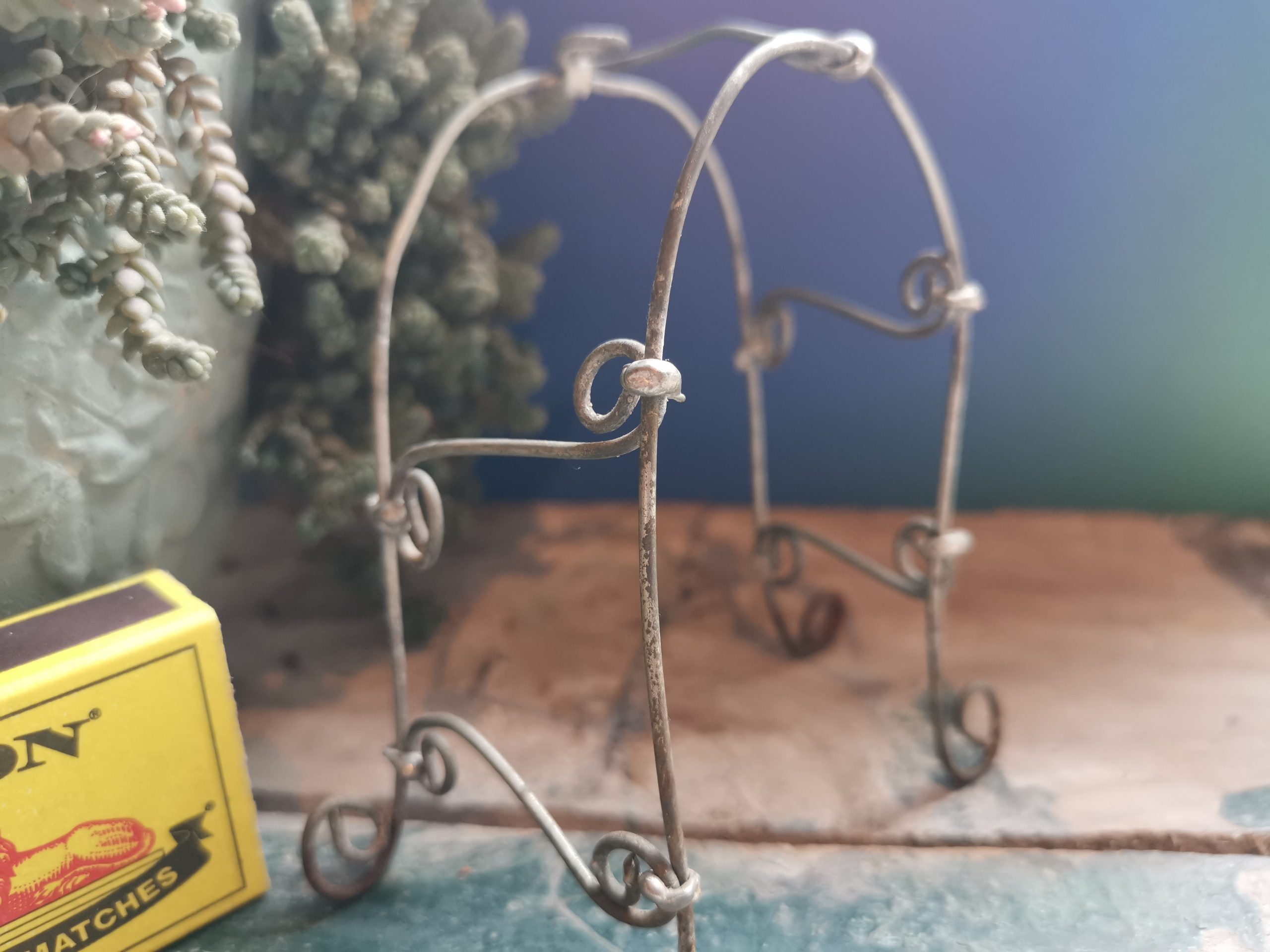 Wire Arch IcedGreen D'zign